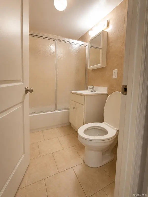 38-11 108th ST #3H, Corona, NY 11368