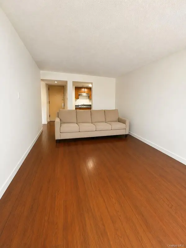 38-11 108th ST #3H, Corona, NY 11368