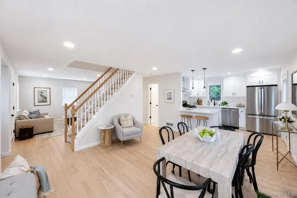 15 Irving Johnson ST,  East Northport,  NY 11731