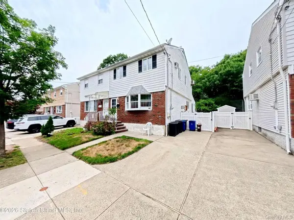 59 Zoe St, Staten Island, NY 10305