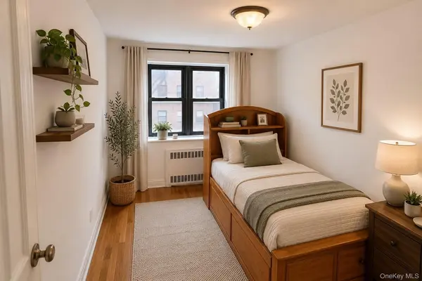 118-60 Metropolitan AVE #C3, Kew Gardens, NY 11415