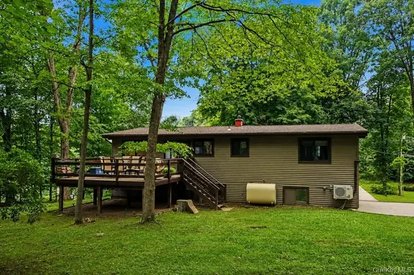 59 Cuddy RD, Mahopac, NY 10541