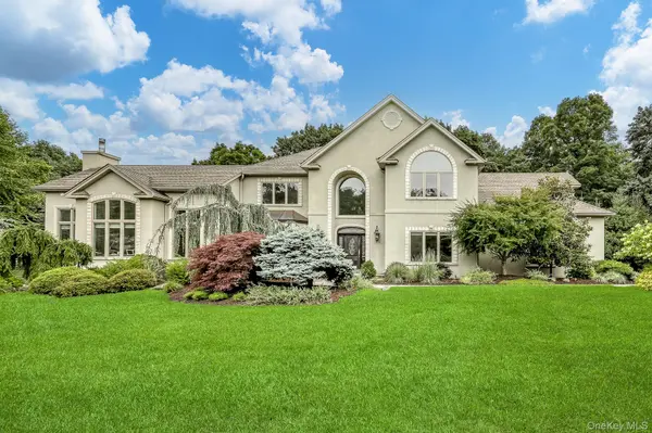 8 Lety LN, Suffern, NY 10901