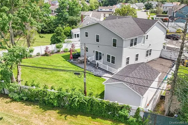 4037 Jean AVE, Bethpage, NY 11714