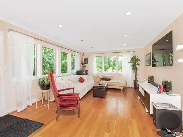 35 Barnard RD, New Rochelle, NY 10801