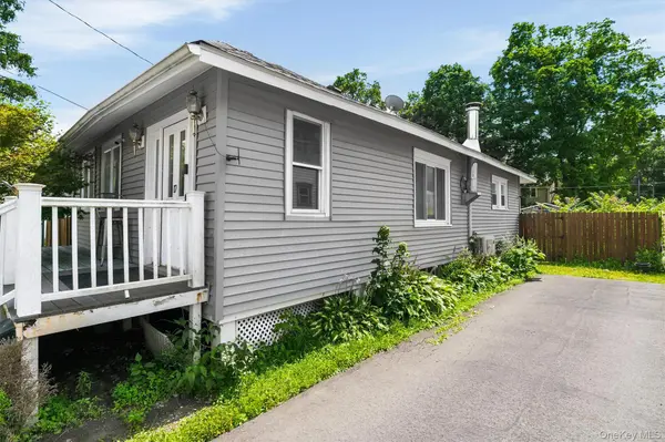 17 Lincoln ST, Ellenville, NY 12428