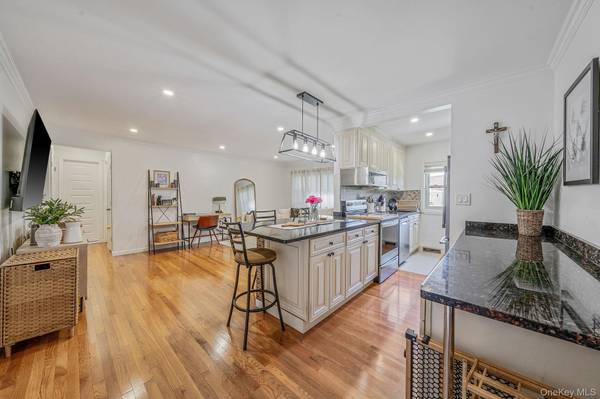 4 Rose ST #1-F1, Oceanside, NY 11572