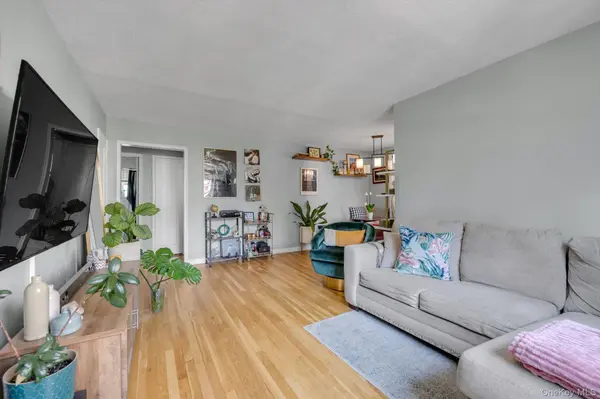 69-23 213 ST #A, Bayside, NY 11364