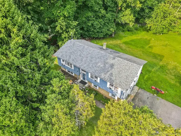 42-46 Buckberg RD, Tomkins Cove, NY 10986