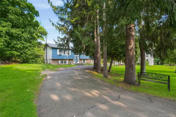 42-46 Buckberg RD, Tomkins Cove, NY 10986