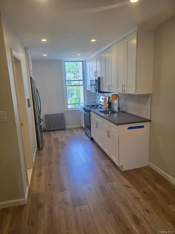 6077 55th ST #2R, Maspeth, NY 11378