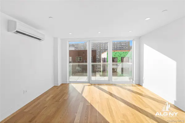 183 Beach 101st ST #3B, Rockaway Park, NY 11694