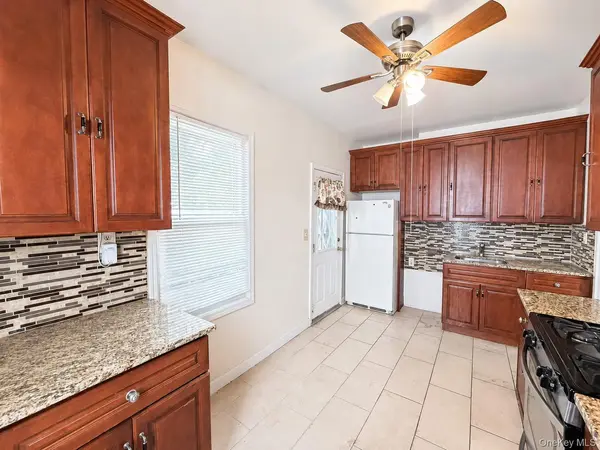 4220 Boyd AVE, Bronx, NY 10466