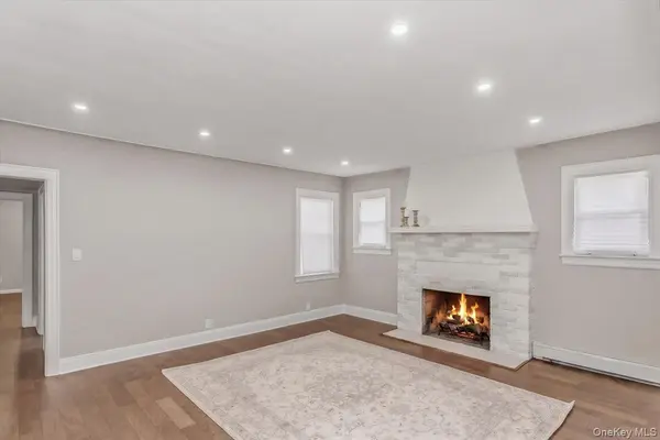 155 Carman AVE, East Rockaway, NY 11518