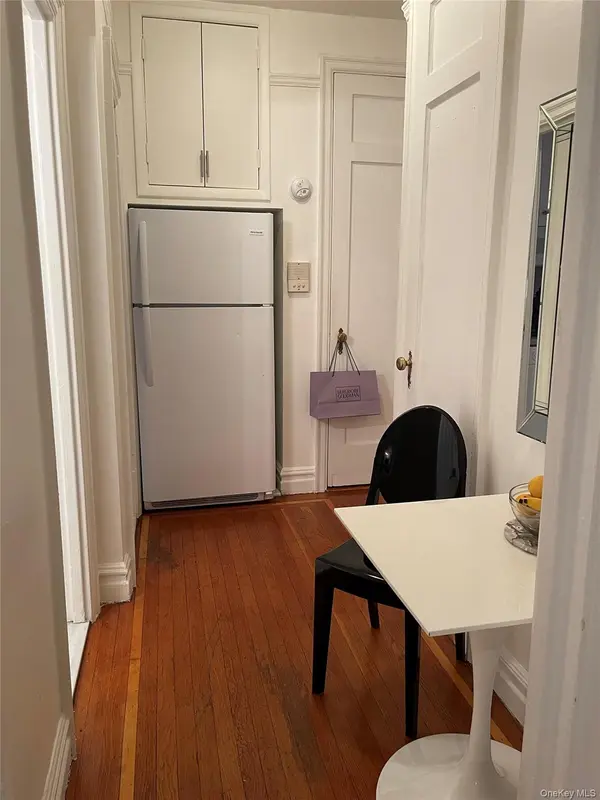 221 E 76 ST #4F, New York (manhattan), NY 10021