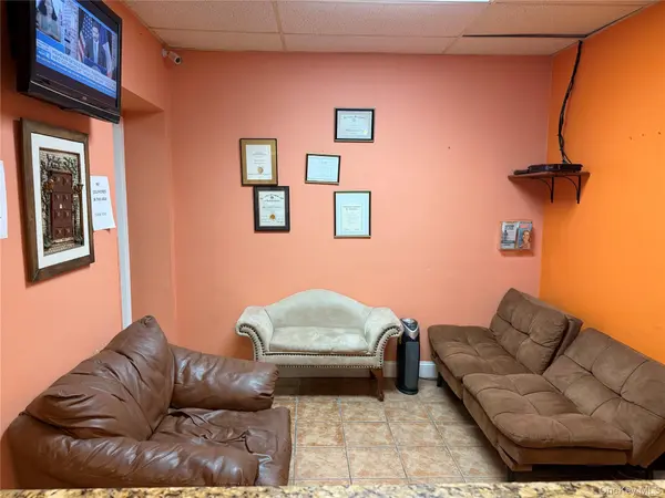43-30 48th ST, Sunnyside, NY 11104