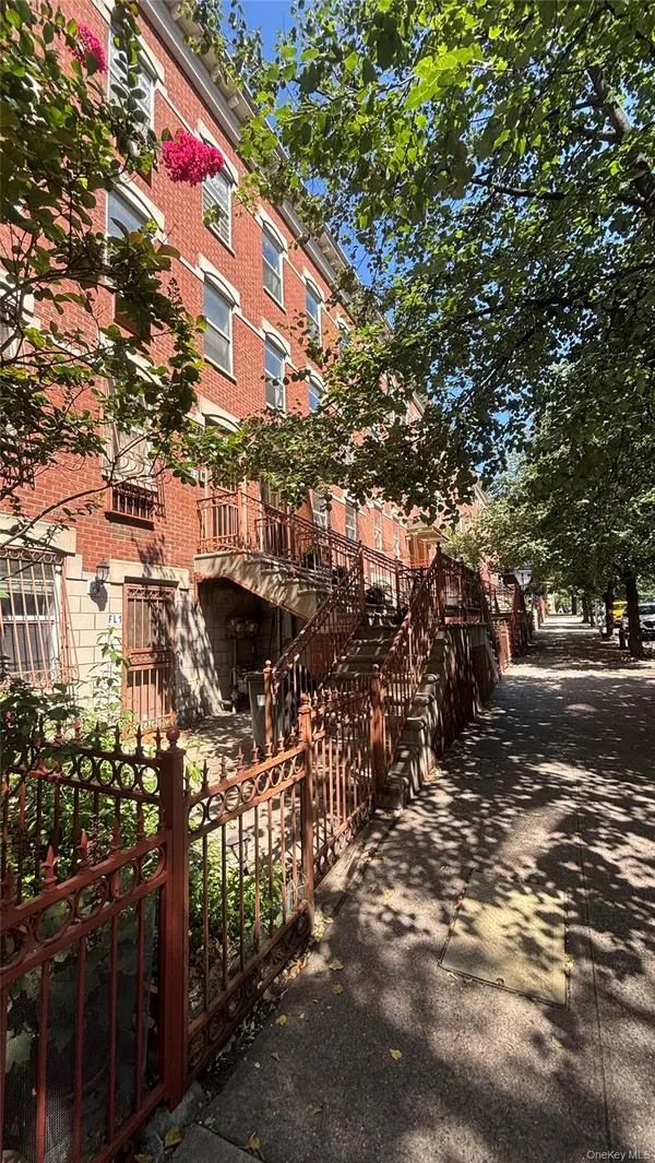 5 E 117th ST, New York (manhattan), NY 10035