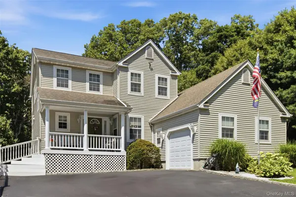 104 Lincoln BLVD, Hauppauge, NY 11788