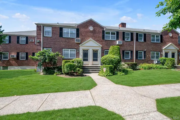 69-17 215 ST #A, Bayside, NY 11364