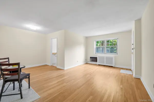 69-17 215 ST #A, Bayside, NY 11364
