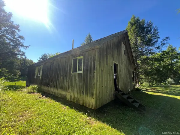 122 Weil RD, Wingdale, NY 12594