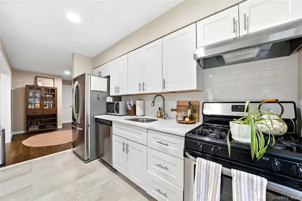130 Church ST #3A, Kings Park, NY 11754