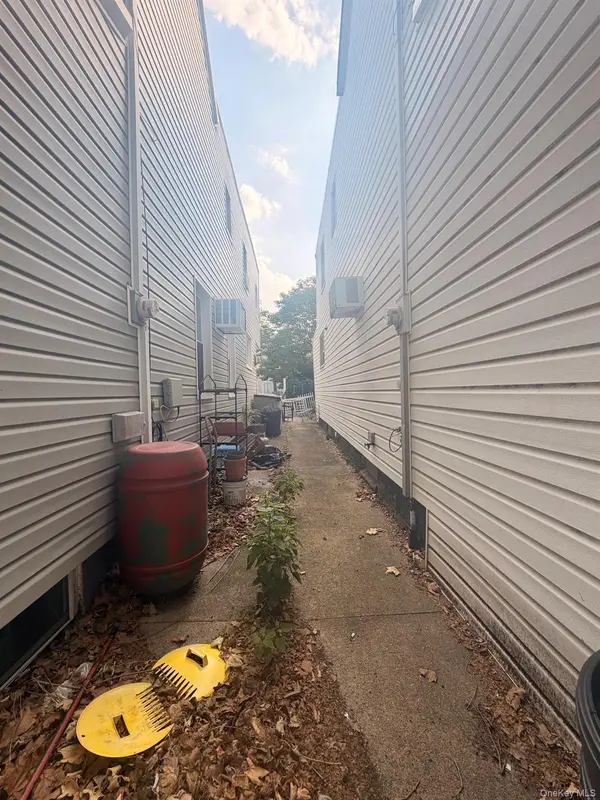 1862 E 37th ST, Brooklyn, NY 11234