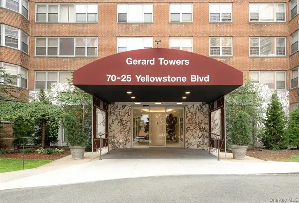 70-25 Yellowstone BLVD #4B, Forest Hills, NY 11375