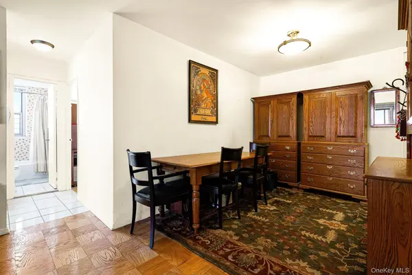 70-25 Yellowstone Blvd Yellowstone BLVD #4D, Forest Hills, NY 11375