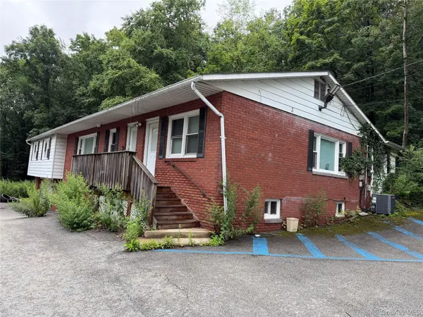 3 Brookside AVE, Chester, NY 10918