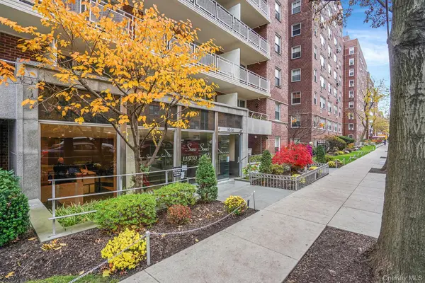 110-50 71st RD #1F, Forest Hills, NY 11375