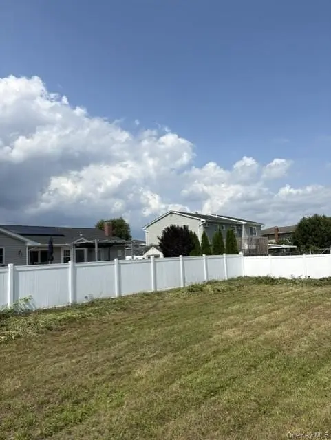760 S Wellwood AVE, Lindenhurst, NY 11757