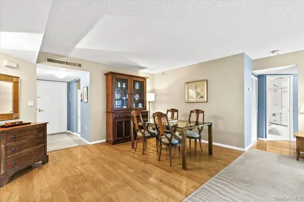 10 Stewart PL #7FW, White Plains, NY 10603