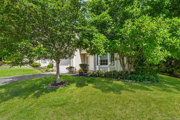 2 N Cambridge CT, Fishkill, NY 12524