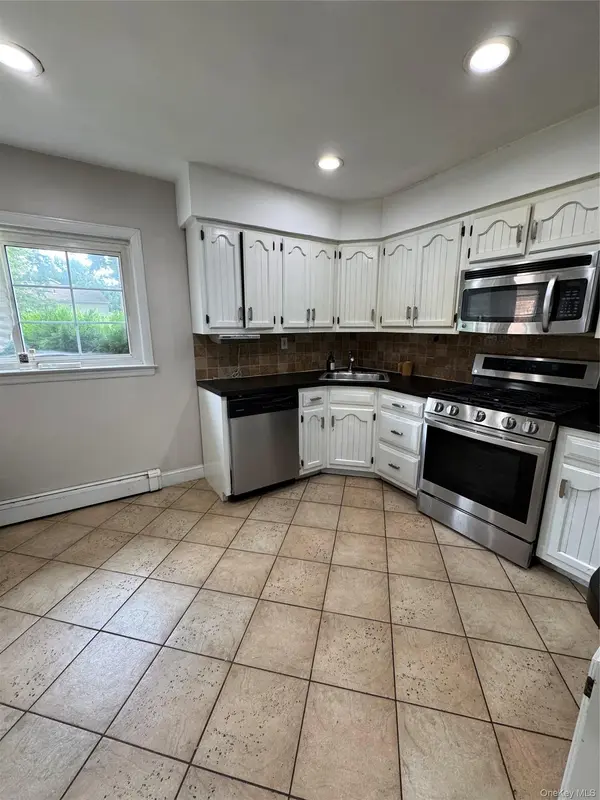 1498 Kew AVE, Hewlett, NY 11557