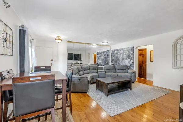 163-02 Willets Point Blvd. ##4-221, Whitestone, NY 11357