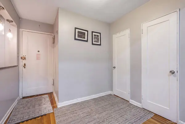 182-25 Wexford TER #410, Jamaica Estates, NY 11432