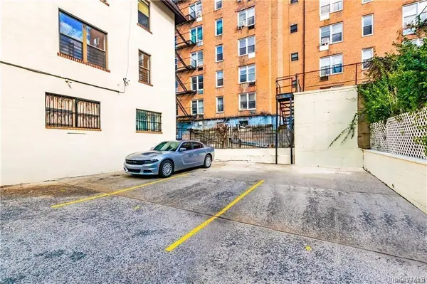 204 W 260th ST, Bronx, NY 10471