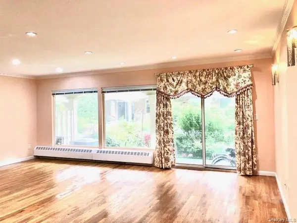 12-31 Robin LN #Triplex, 1st Floor, Bayside, NY 11360