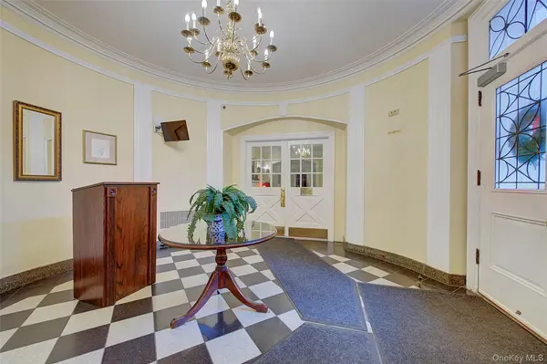 77-14 113th ST #2A, Forest Hills, NY 11375
