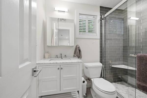 62 Canoe Place RD #623/624, Hampton Bays, NY 11946