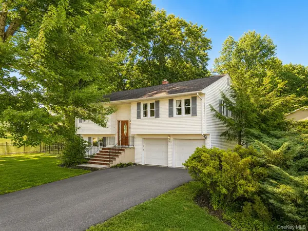132 Hilltop RD, Monroe, NY 10950