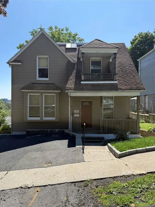 394 Upland AVE, Yonkers, NY 10703