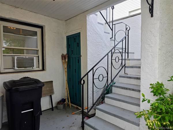 537 E Chester ST, Long Beach, NY 11561