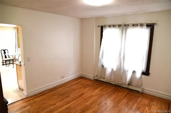 4126 Digney AVE, Bronx, NY 10466