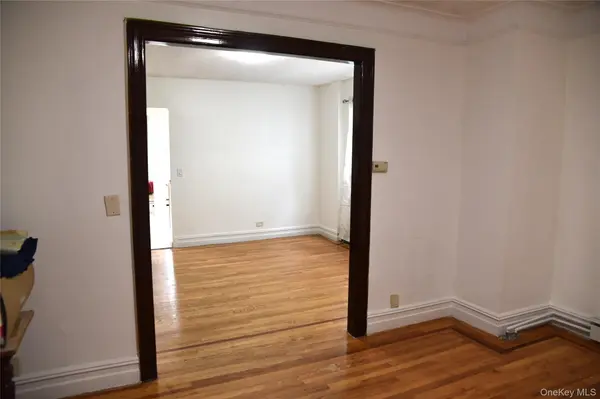 4126 Digney AVE, Bronx, NY 10466