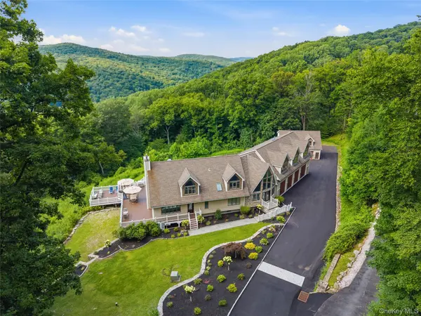 39 Julia CT, Mahopac, NY 10541