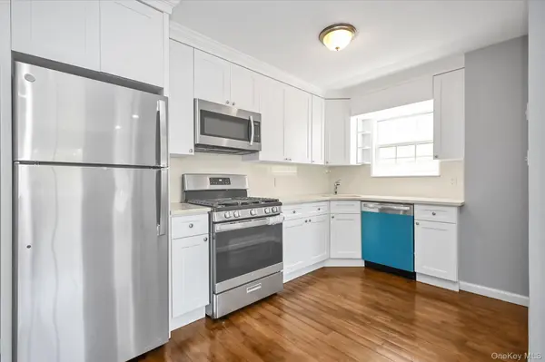 20-13 124th ST, College Point, NY 11356