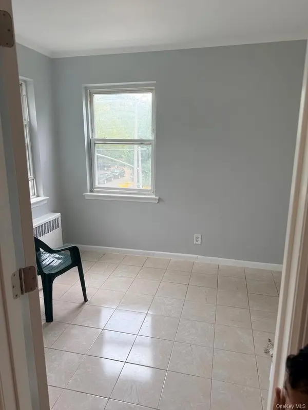 38-01 149th, Flushing, NY 11354