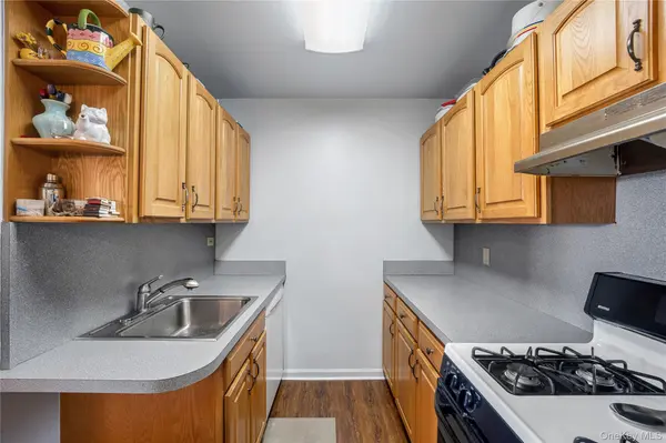 211-65 23rd AVE #5E, Bayside, NY 11360